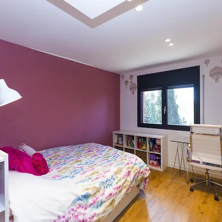 Mora Only Families Villa Tarragona